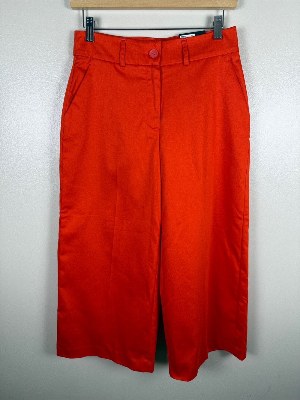 Simply Vera Vera Wang Cropped Wide-Leg Pants in Bright Orange. Size 4 NEW
